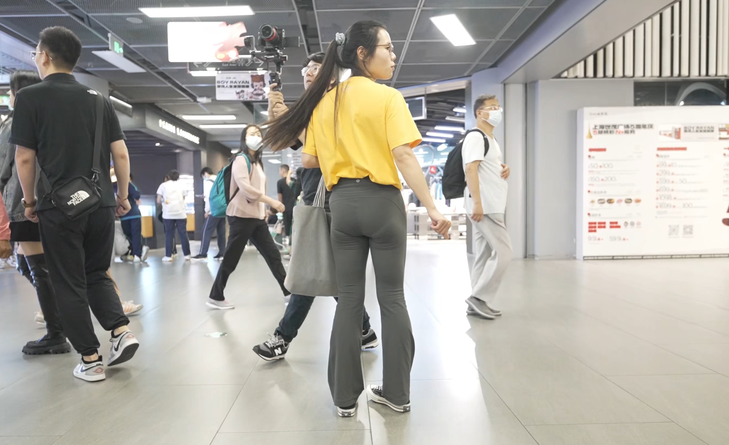 beauty in green cover yoga suit 4K/60fps/02:42s #13